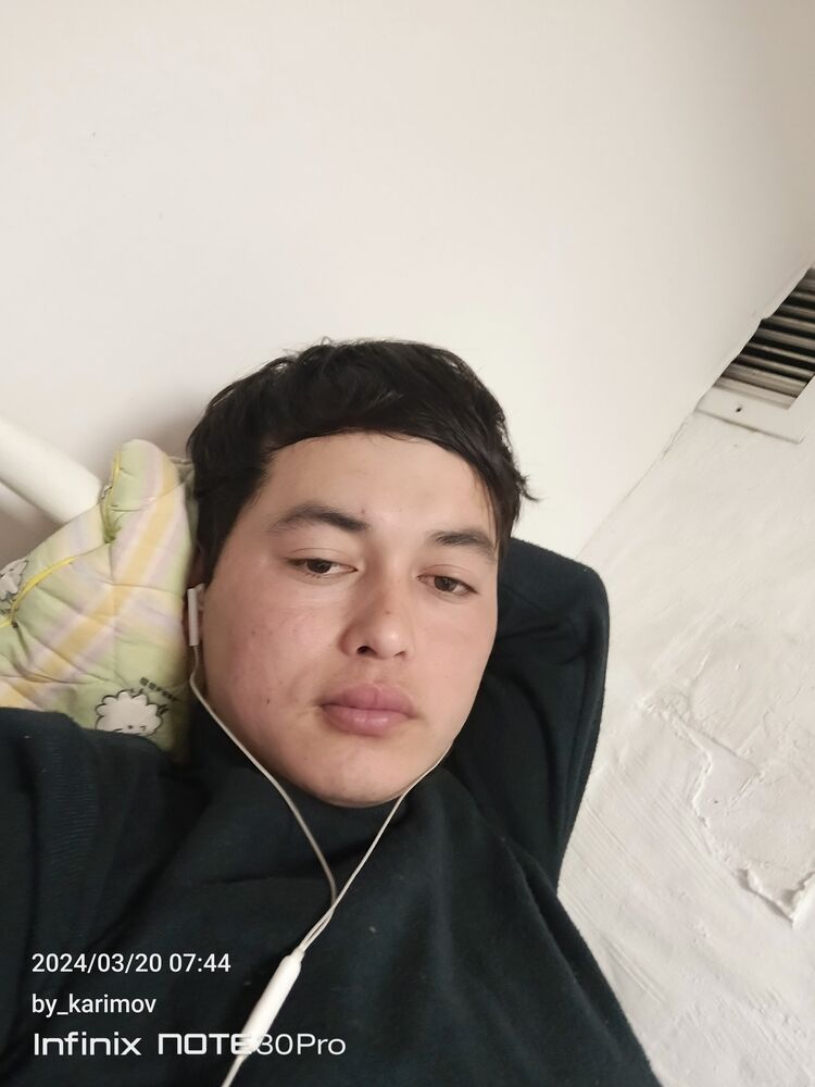  42329474  Akbar, 22 ,    