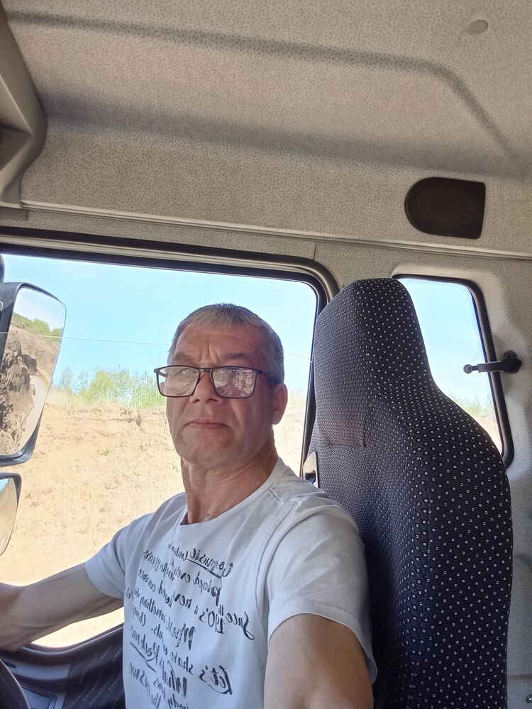  48091354  , 58 ,    