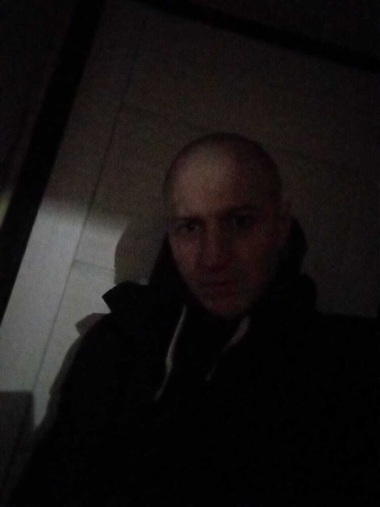  41618504  , 37 ,    