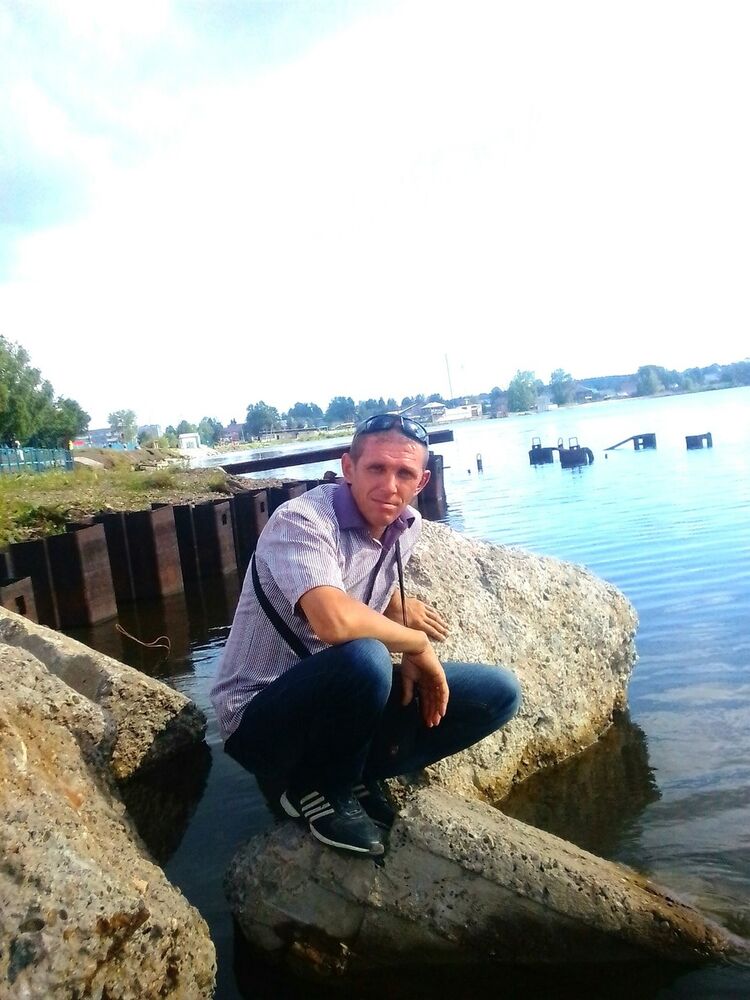  16284614  Sergei, 48 ,    