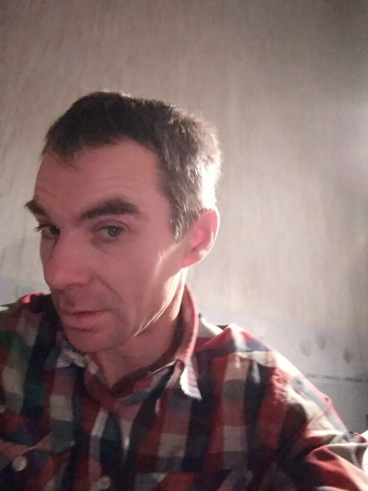  ,   Robert, 48 ,   