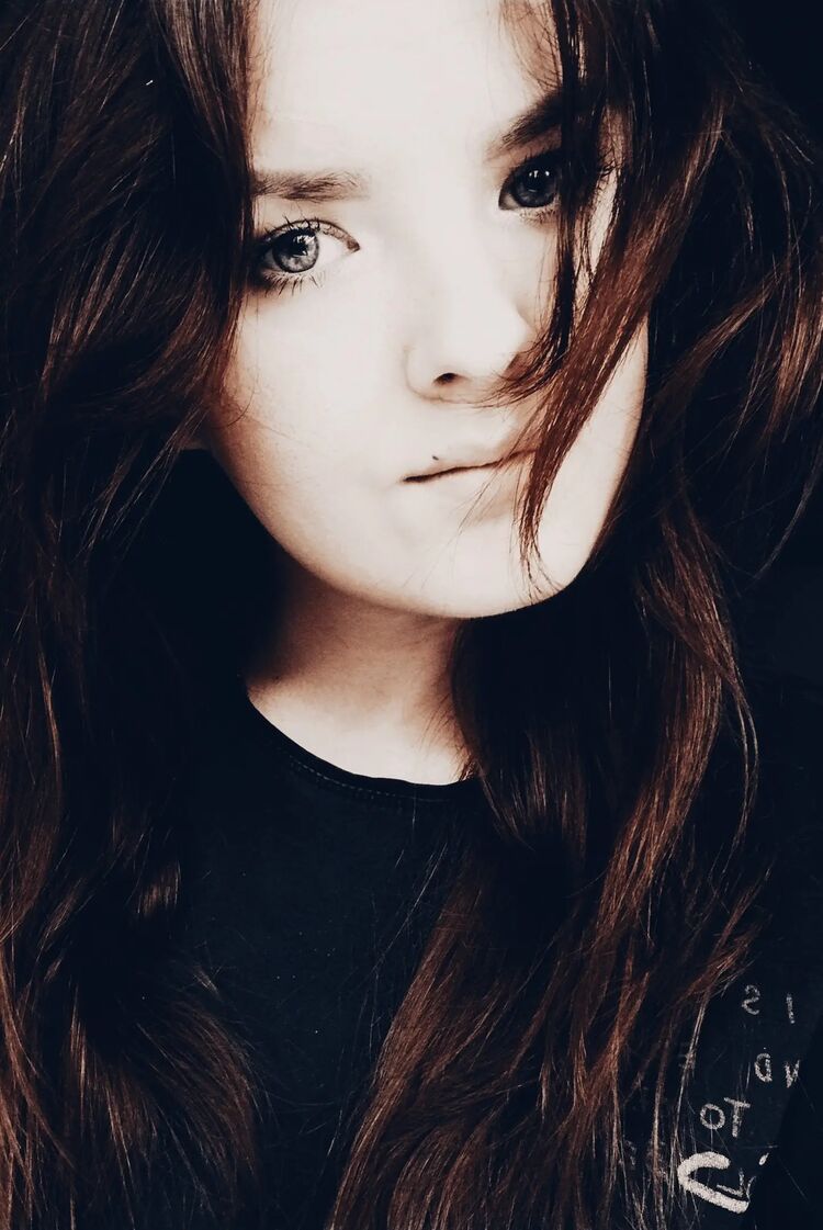  43271704  , 27 ,    