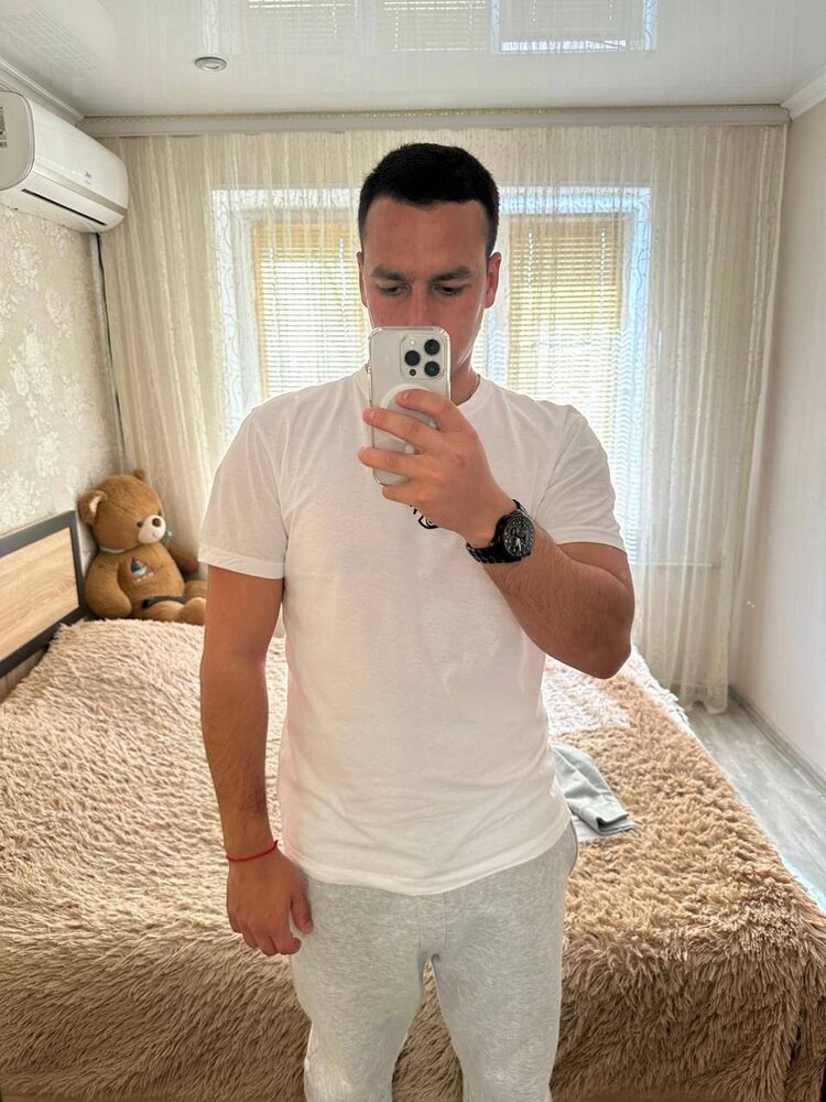  47092294  Alexandr, 25 ,    -