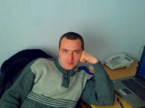  4452994  Boss, 42 ,    