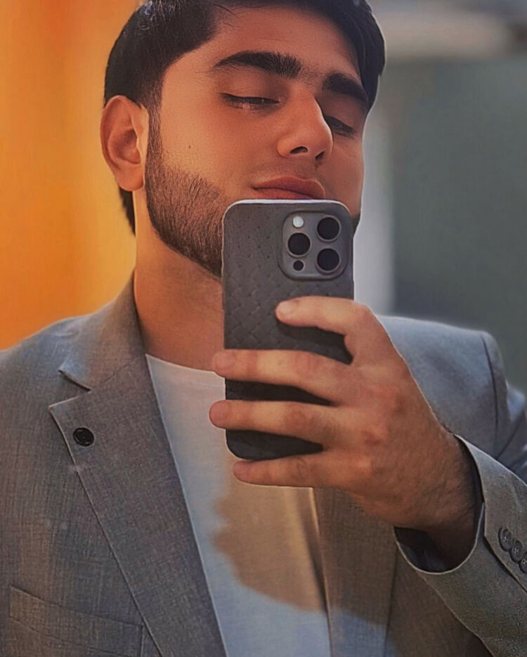  51410104  Ը, 28 ,    Diez