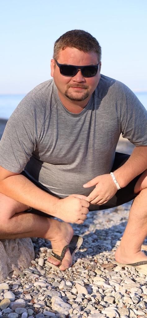  33169094  Sergei, 39 ,    