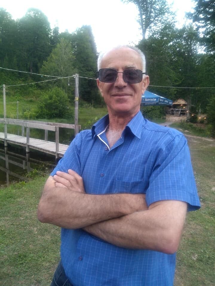  25725874  OMAR, 62 ,    