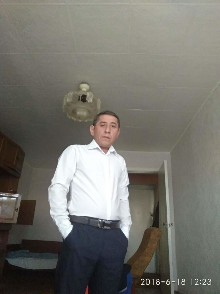  18090184  Sherali, 56 ,    