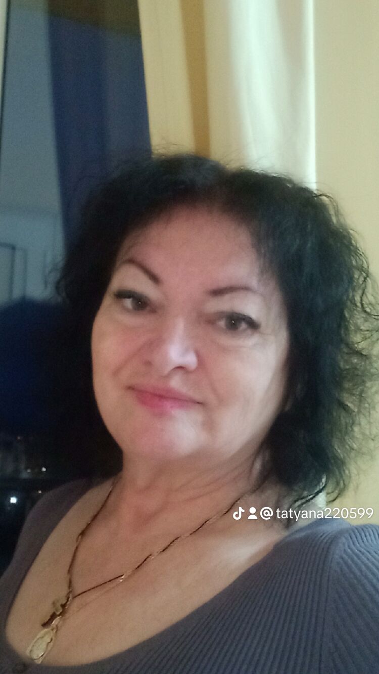  40663064  Tatyana, 61 ,    