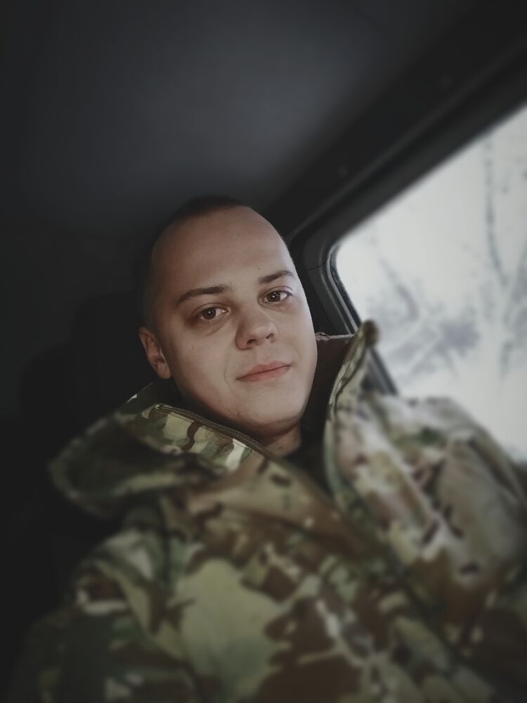  40787744  , 28 ,    