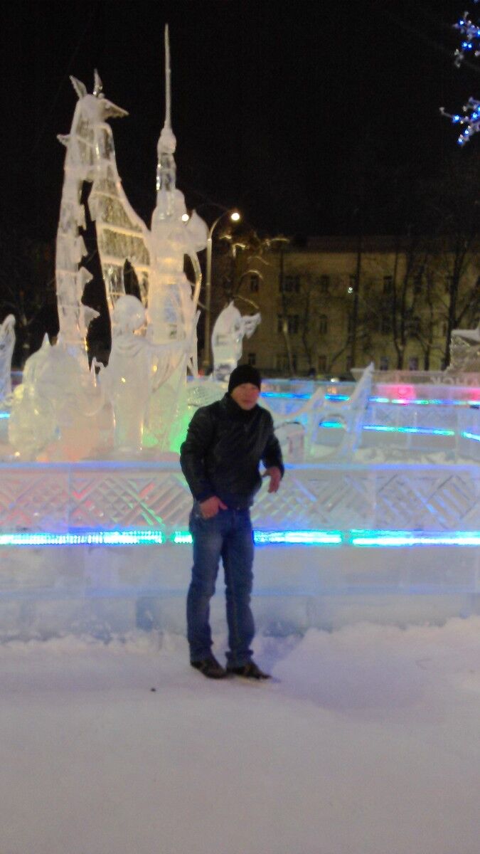  5407714  Rustam, 33 ,    