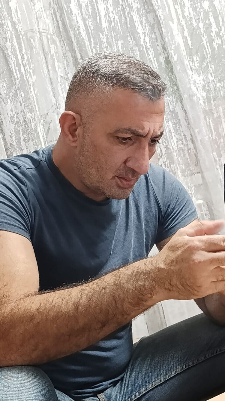  ,   Rob, 43 ,   ,   , c 