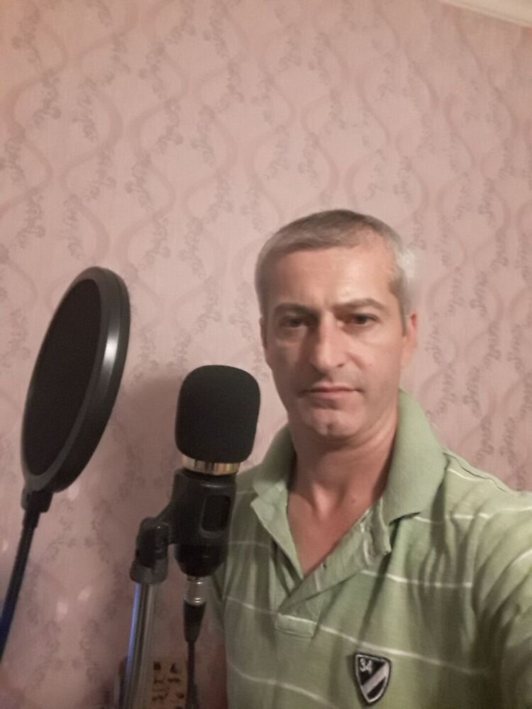  ,   Gosha, 48 ,   ,   