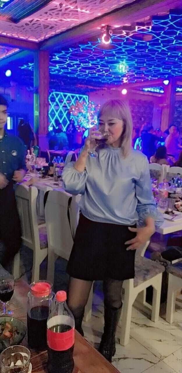  52556894  Aika, 45 ,    