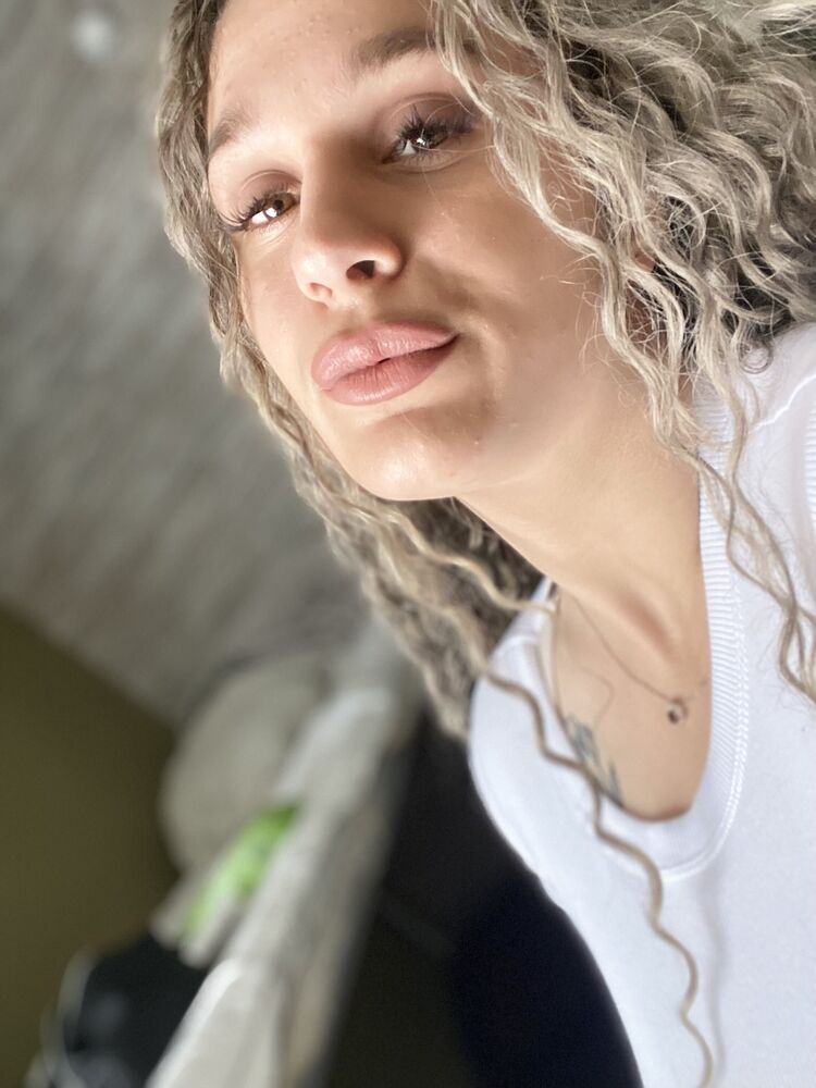  52937764  , 22 ,    