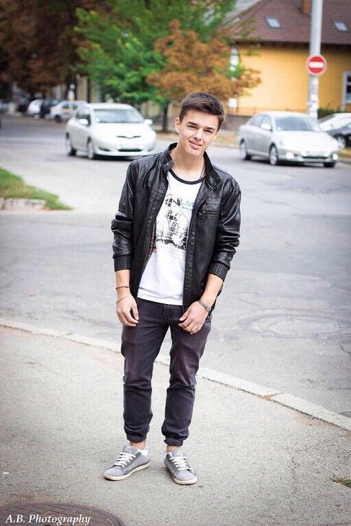  7026584  Gio, 28 ,    