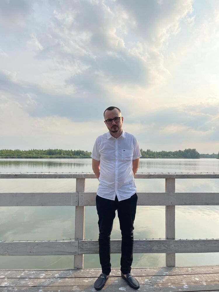  Saint-Laurent,   BoredMoney, 35 ,   ,   