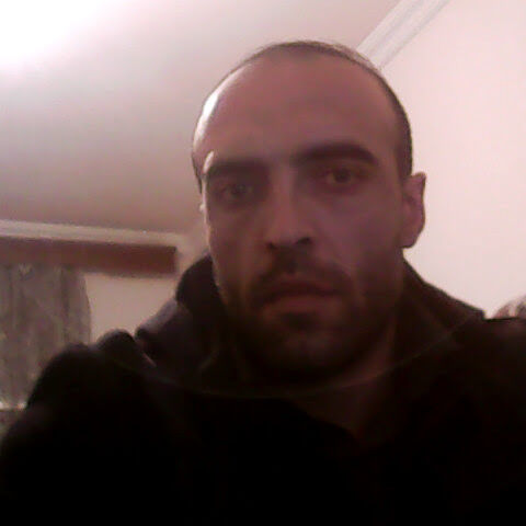  ,   Atas, 44 ,   