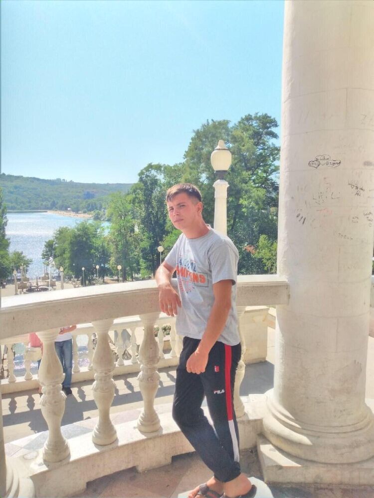  ,   Ruslan, 25 ,   ,   