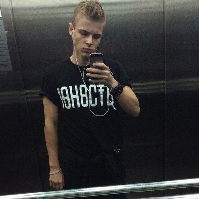  21642574  Mixa, 25 ,    