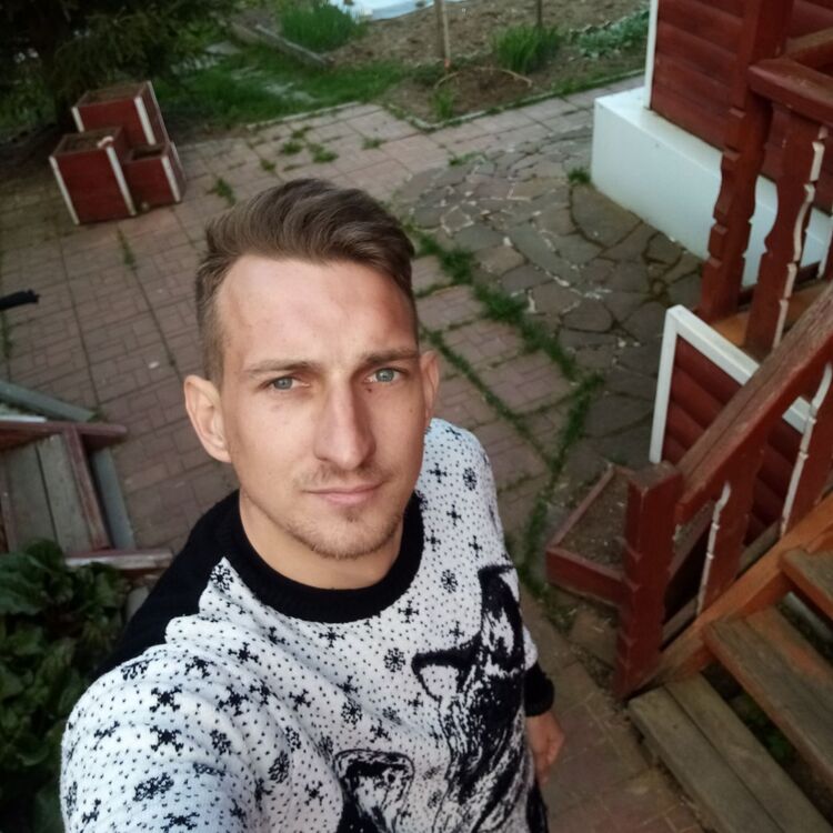  28305894  , 30 ,    