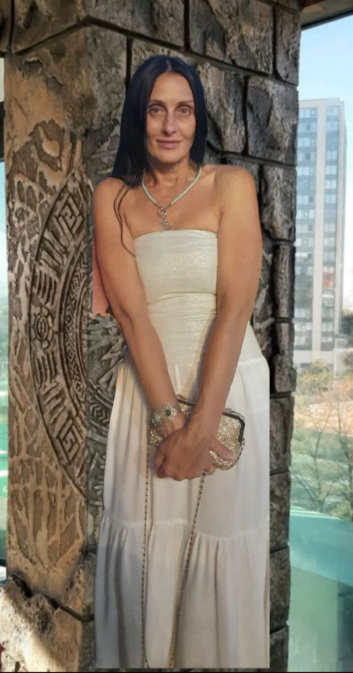  52950904  Irina, 53 ,    