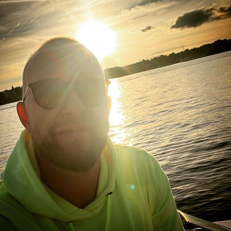  54603564  , 38 ,    -