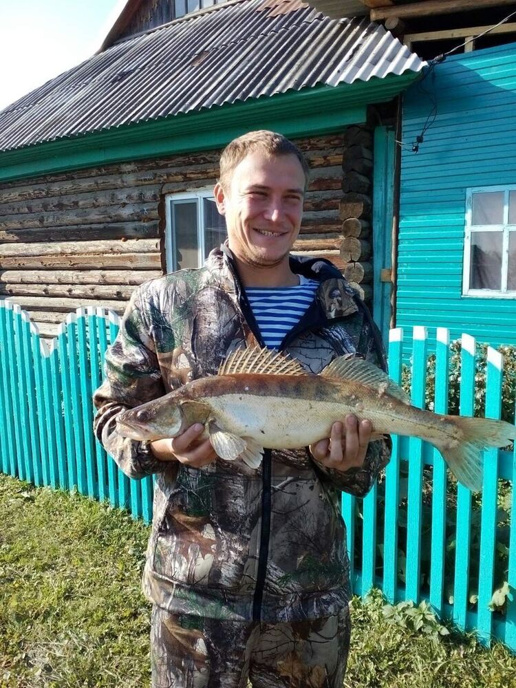  -,   Pavel, 38 ,   ,   , c 