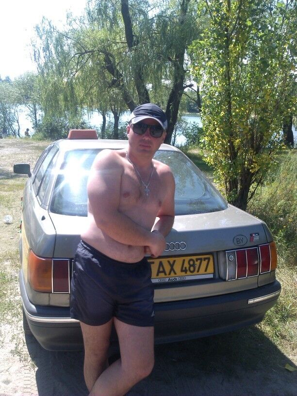  ,   Alex, 46 ,   