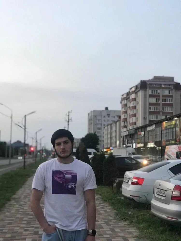  ,   Ryslan, 22 ,   ,   , c , 
