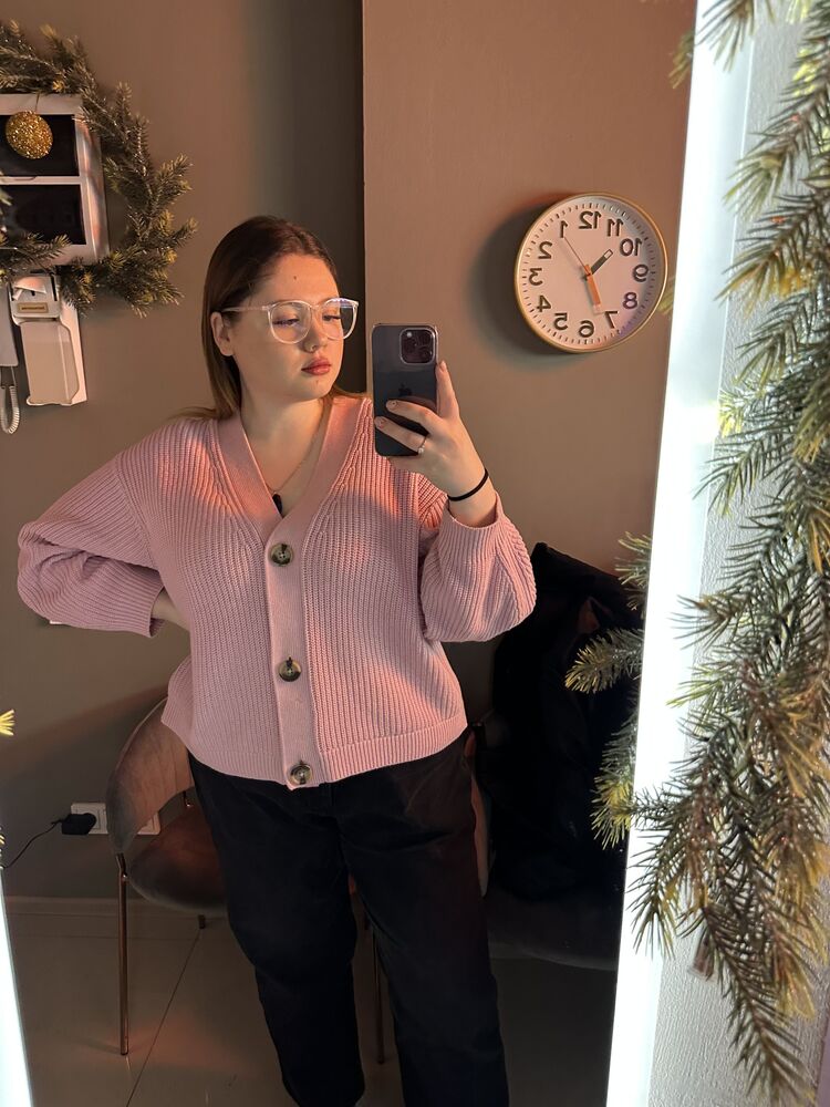  43563564  , 24 ,    -