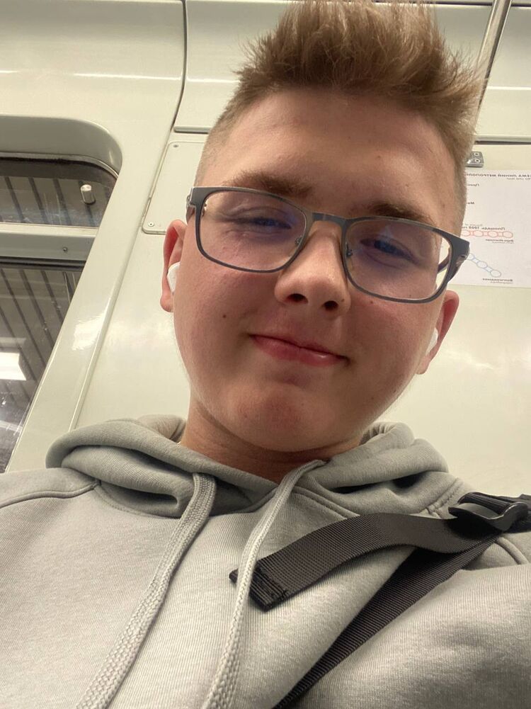  38536114  , 20 ,    -