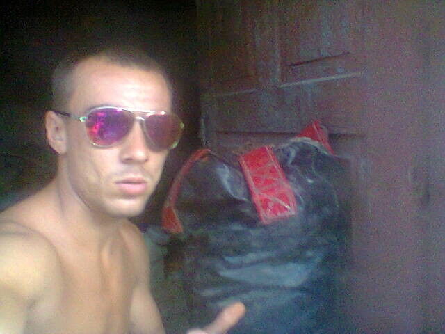  7056564  , 33 ,    
