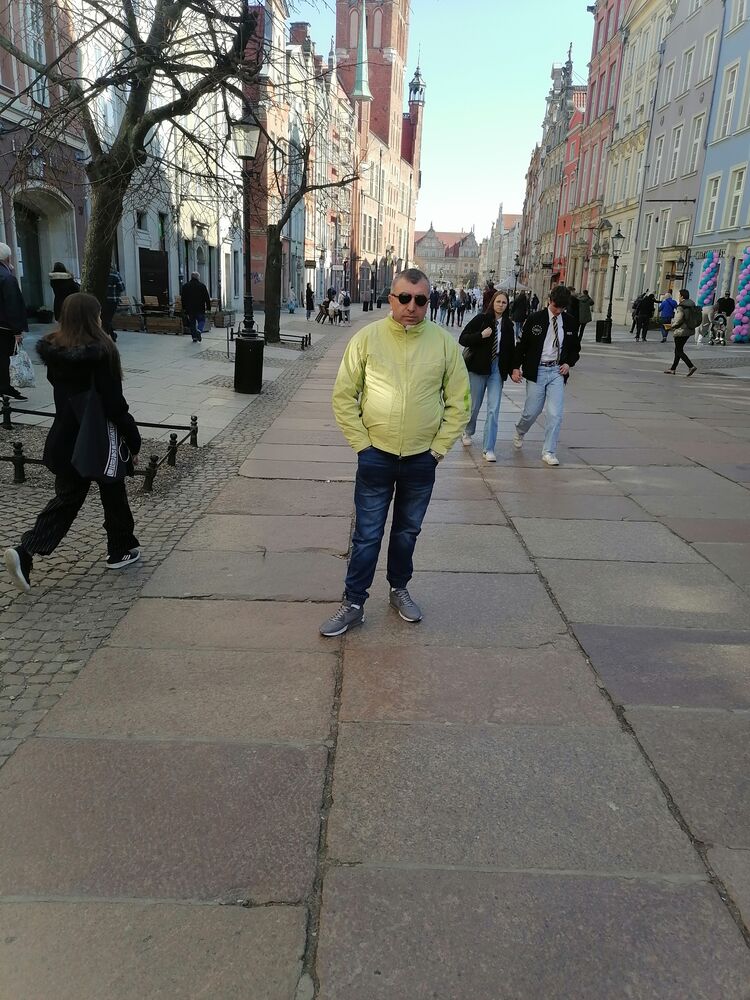  25858464  Pavlik, 43 ,    -