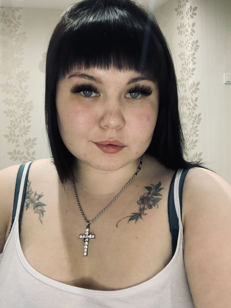  53120874  Kristina, 22 ,    