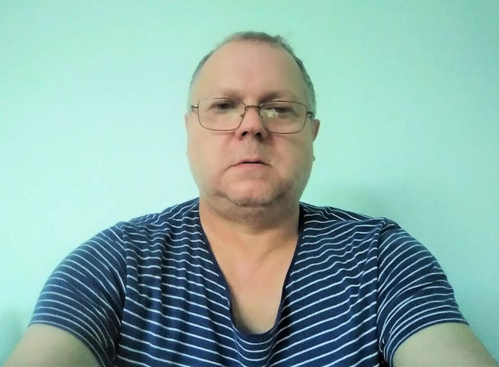  33893884  Michael, 66 ,    -