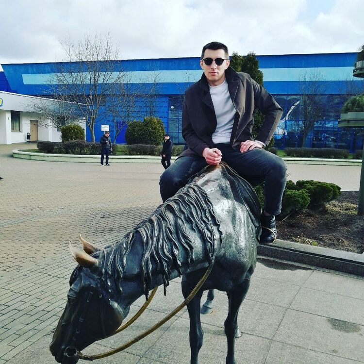  ,   Artem, 34 ,   ,   , c 