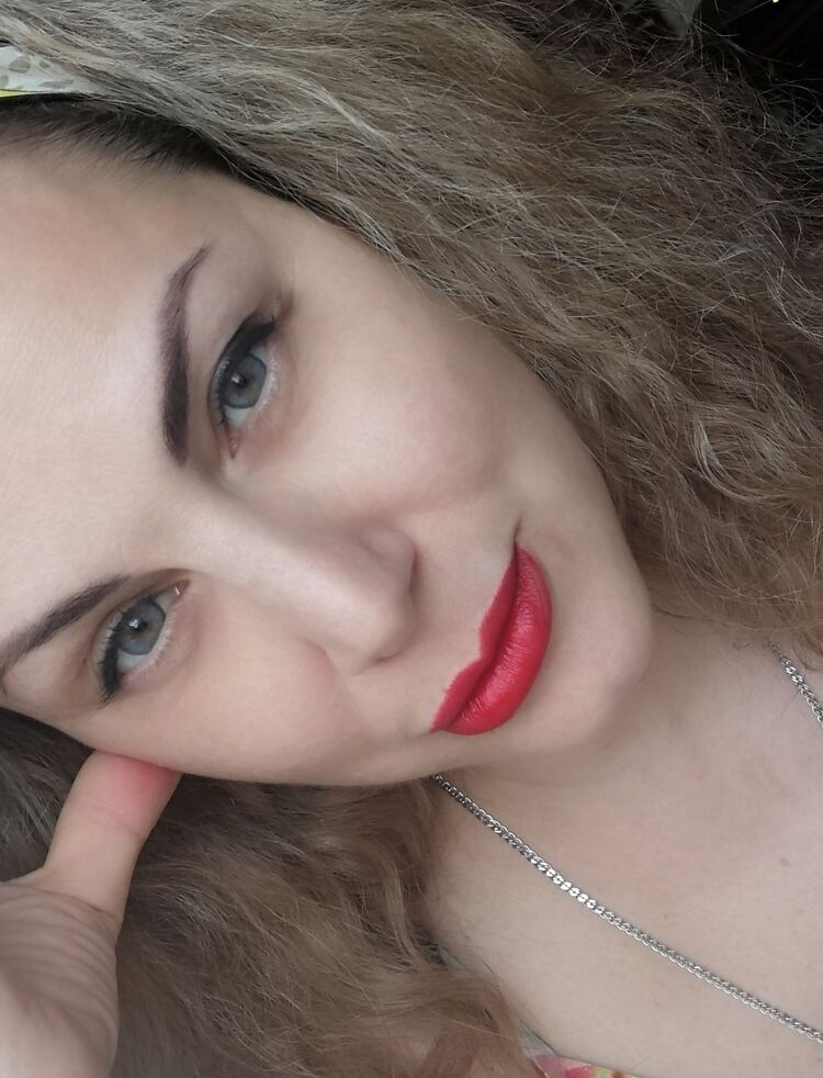  32316314  Anna, 49 ,    