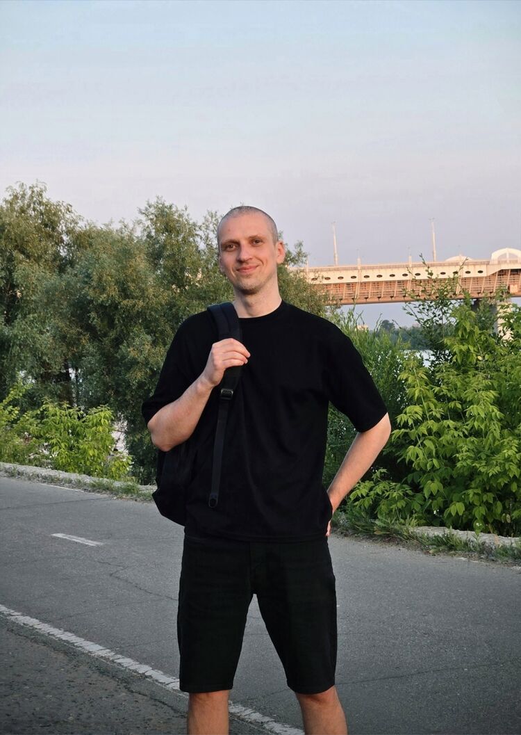  52239624  , 37 ,    