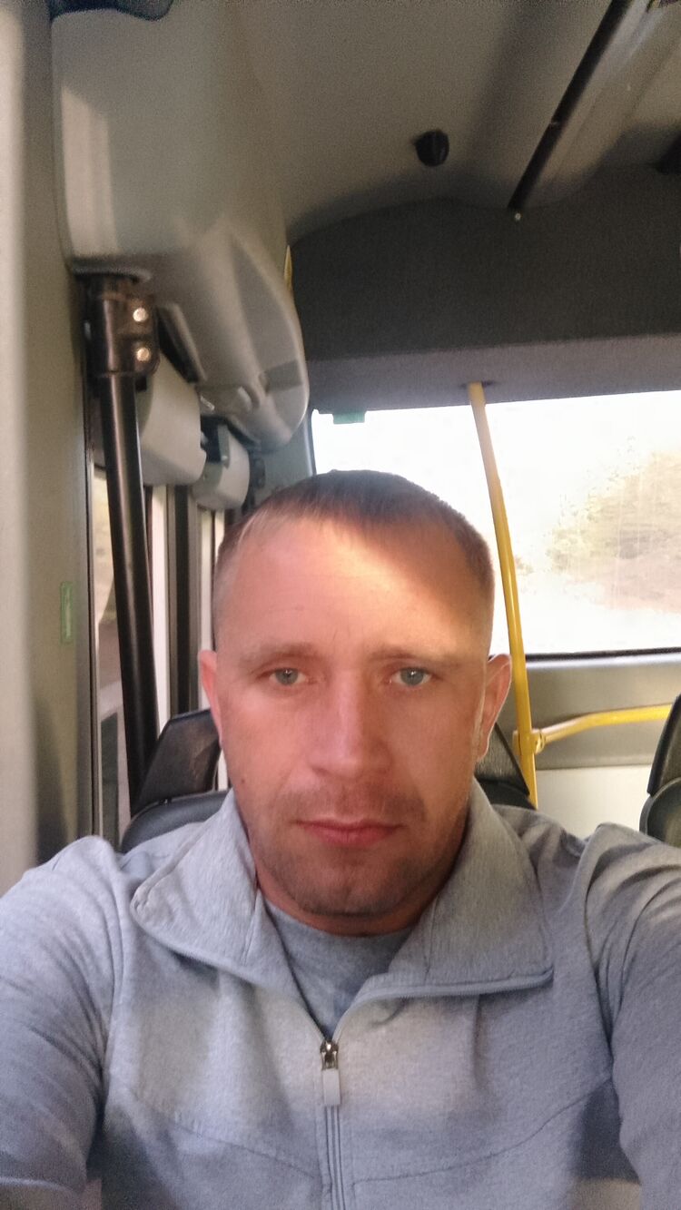  47733694  , 37 ,     