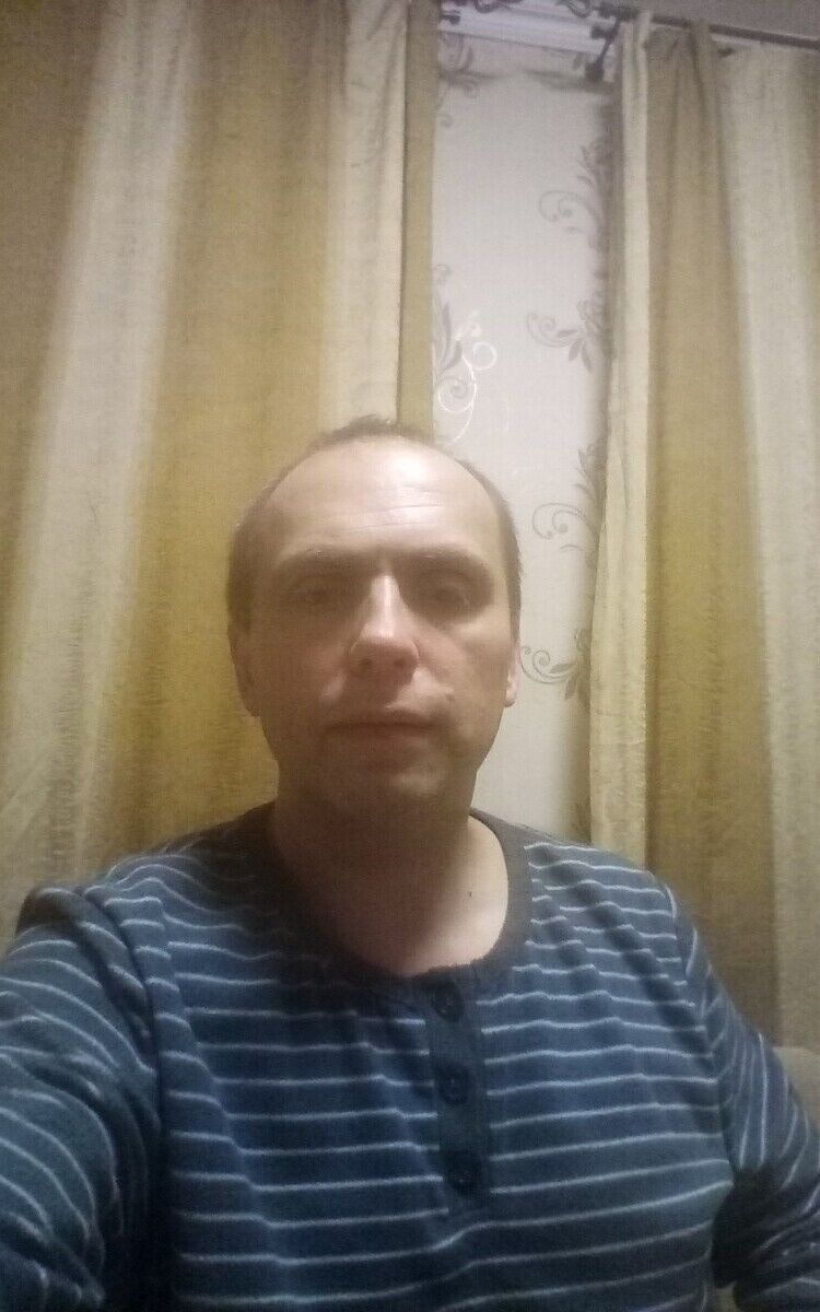  22148724  Michail, 53 ,    
