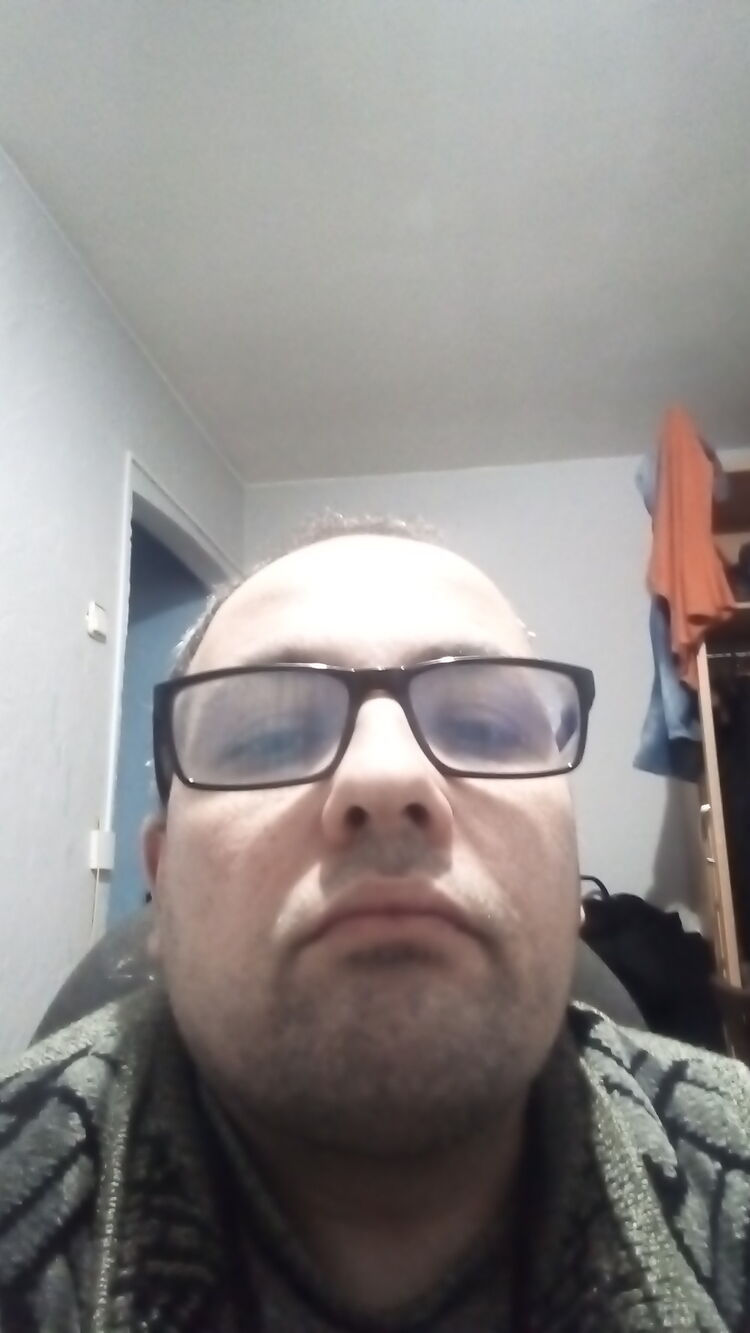  31911084  , 42 ,    