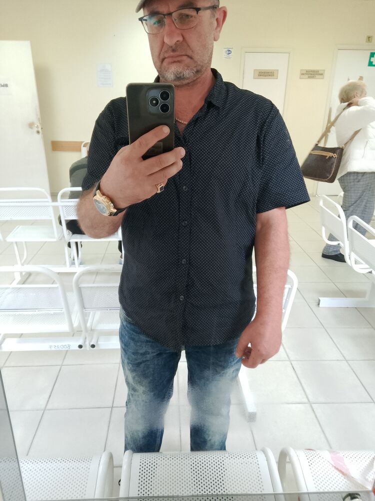  53282954  , 52 ,    -