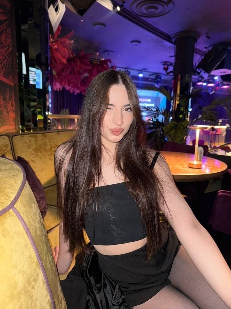  54272934  , 23 ,    -