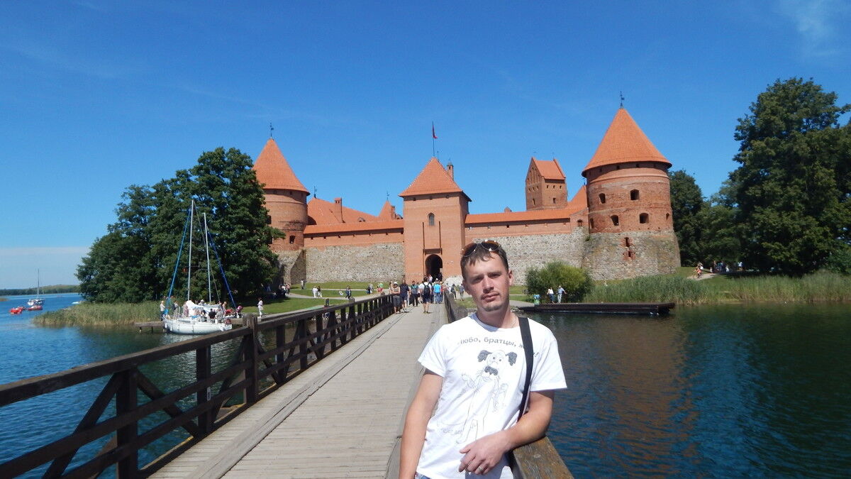  ,   Viktor, 39 ,   ,   , c 