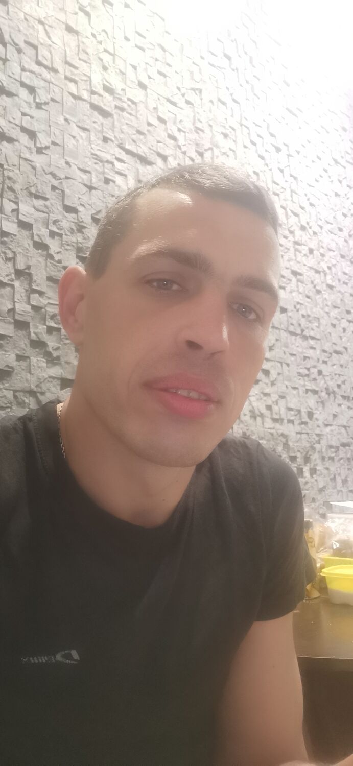  28659404  , 39 ,    