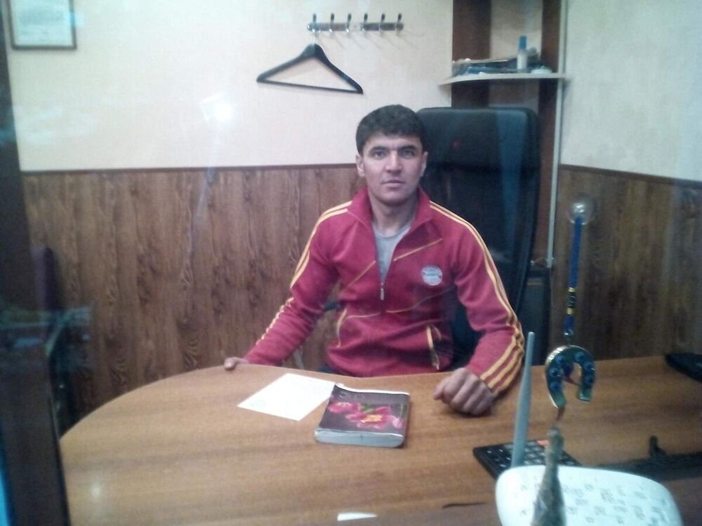  ,   Oyatillo, 35 ,   ,   , c 