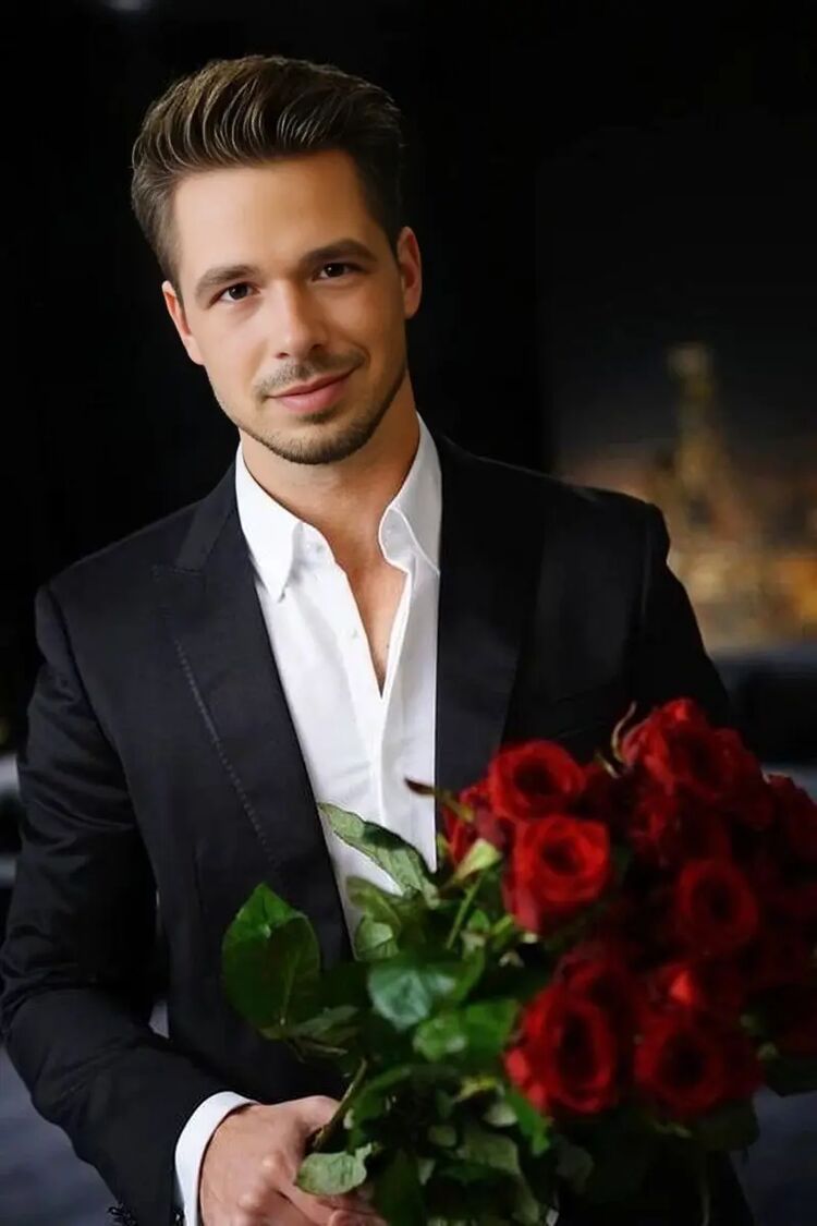  48556974  Alexey, 33 ,    