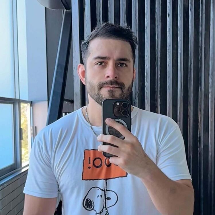  49778354  , 40 ,    