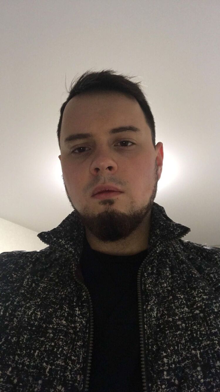  ,   Georgy, 32 ,   ,   